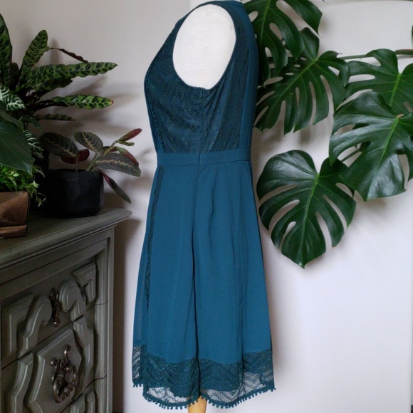 ModCloth Lace Trim Evergreen A-Line Dress - Picture 3 of 6